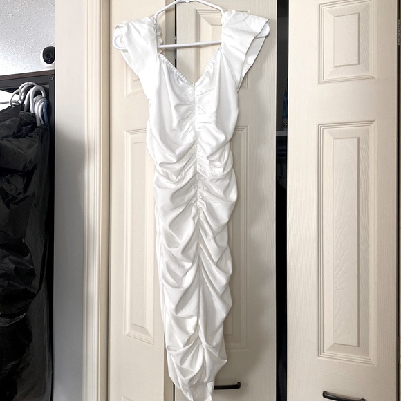 PRETTY LITTLE THING DRESS - MEDIUM - Picture 2 of 2